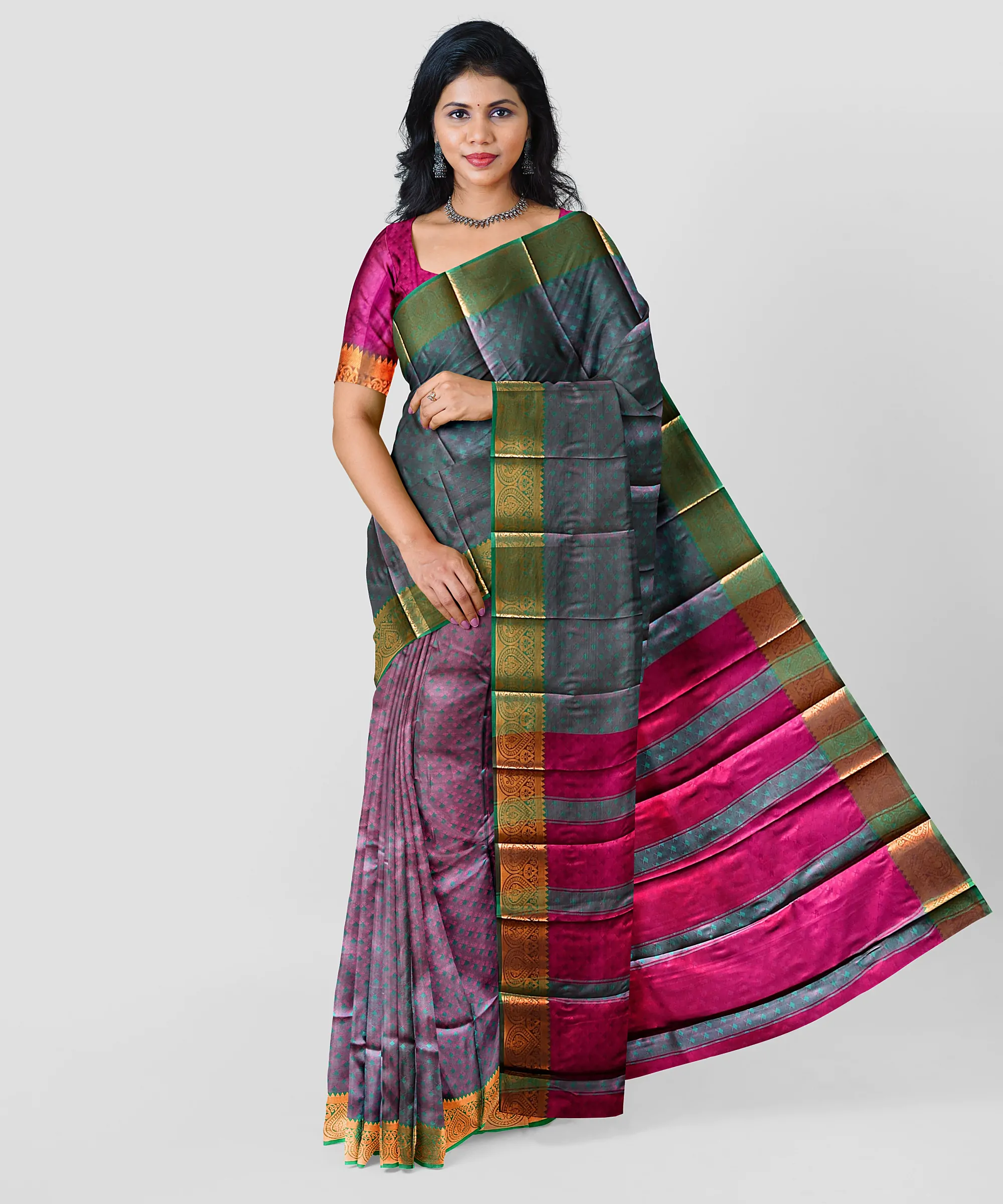 Woodloom Handloom Saree Cotton And Kora Silk Blend With Kasavu Border