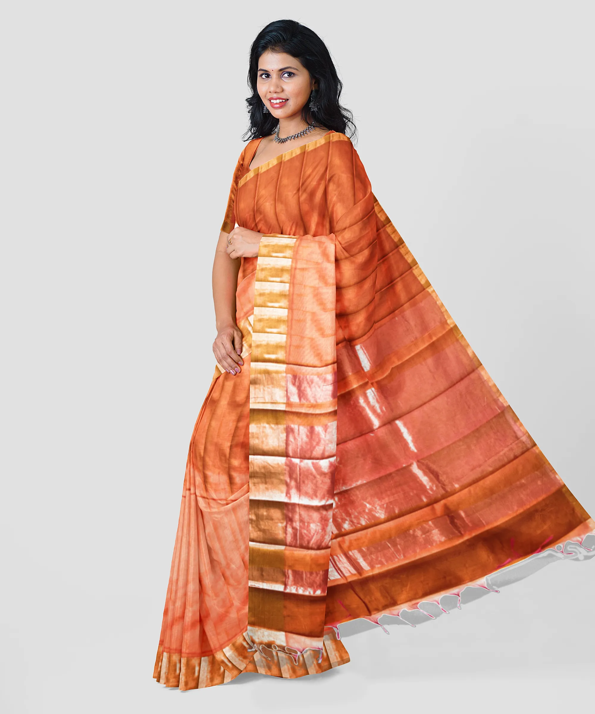 Woodloom Handloom Saree Cotton And Kora Silk Blend With Copper Finish Kasavu Border - Image 2