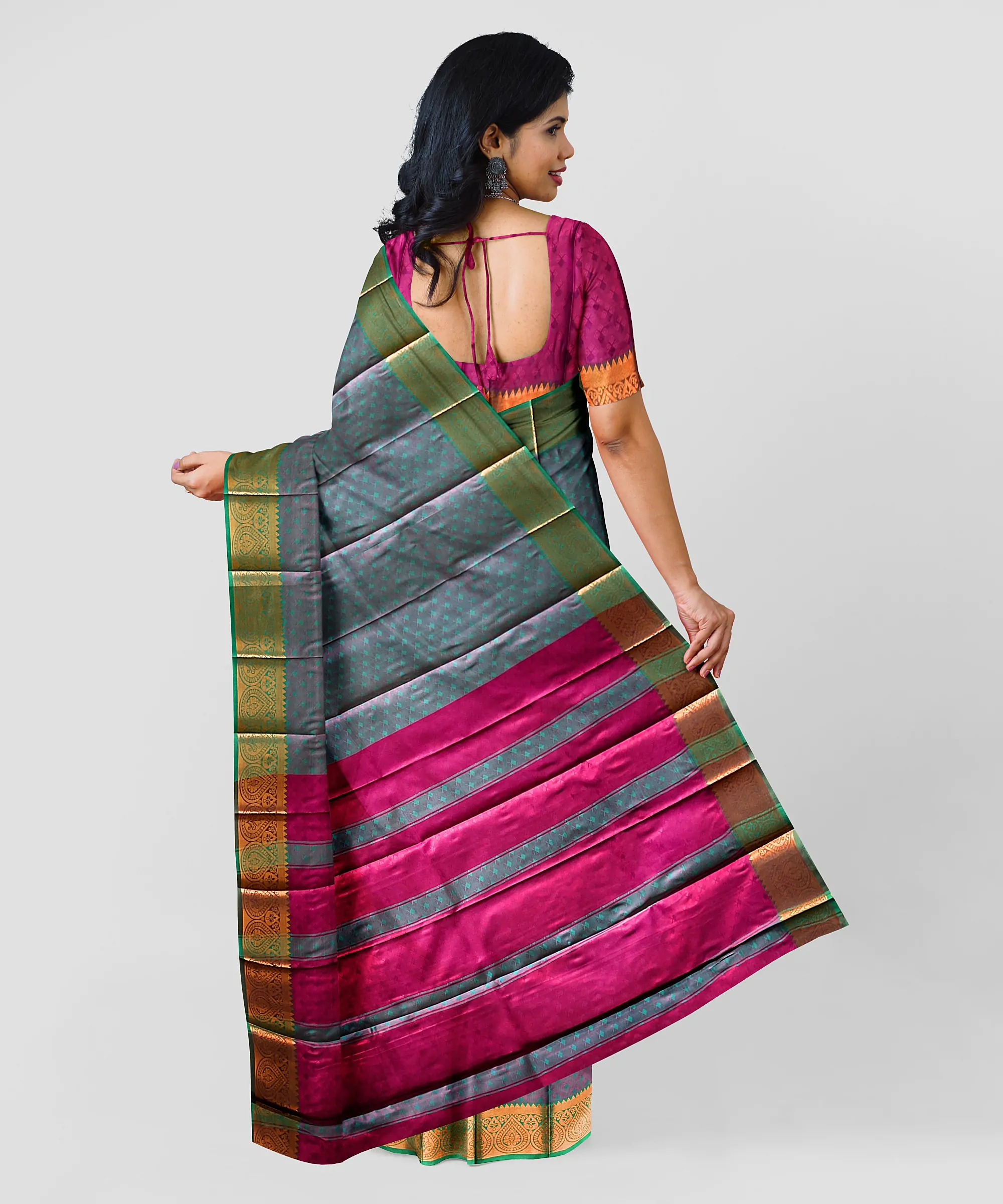 Woodloom Handloom Saree Cotton And Kora Silk Blend With Kasavu Border - Image 3