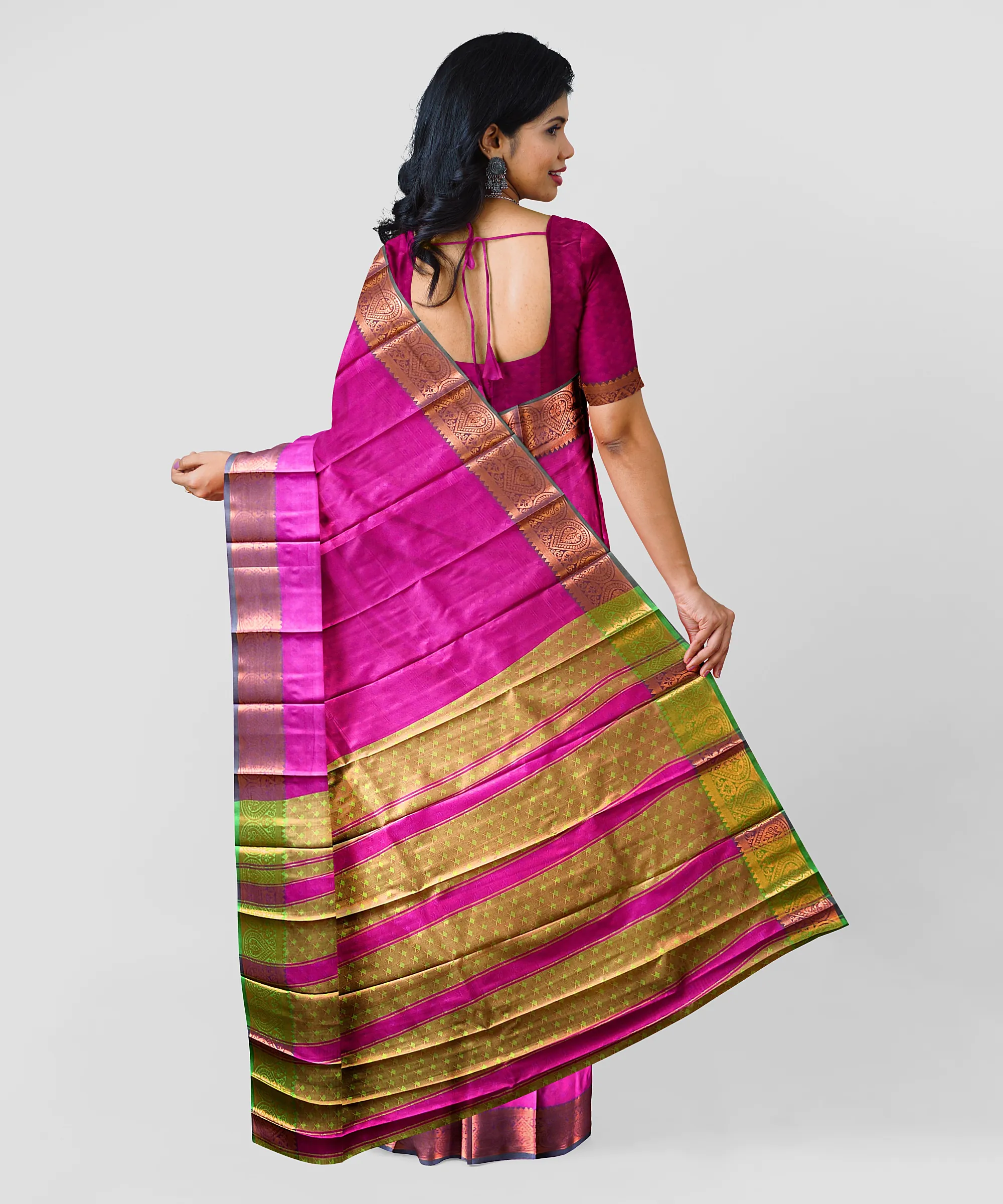 Woodloom Handloom Saree Cotton And Kora Silk Blend With Kasavu Border - Image 3