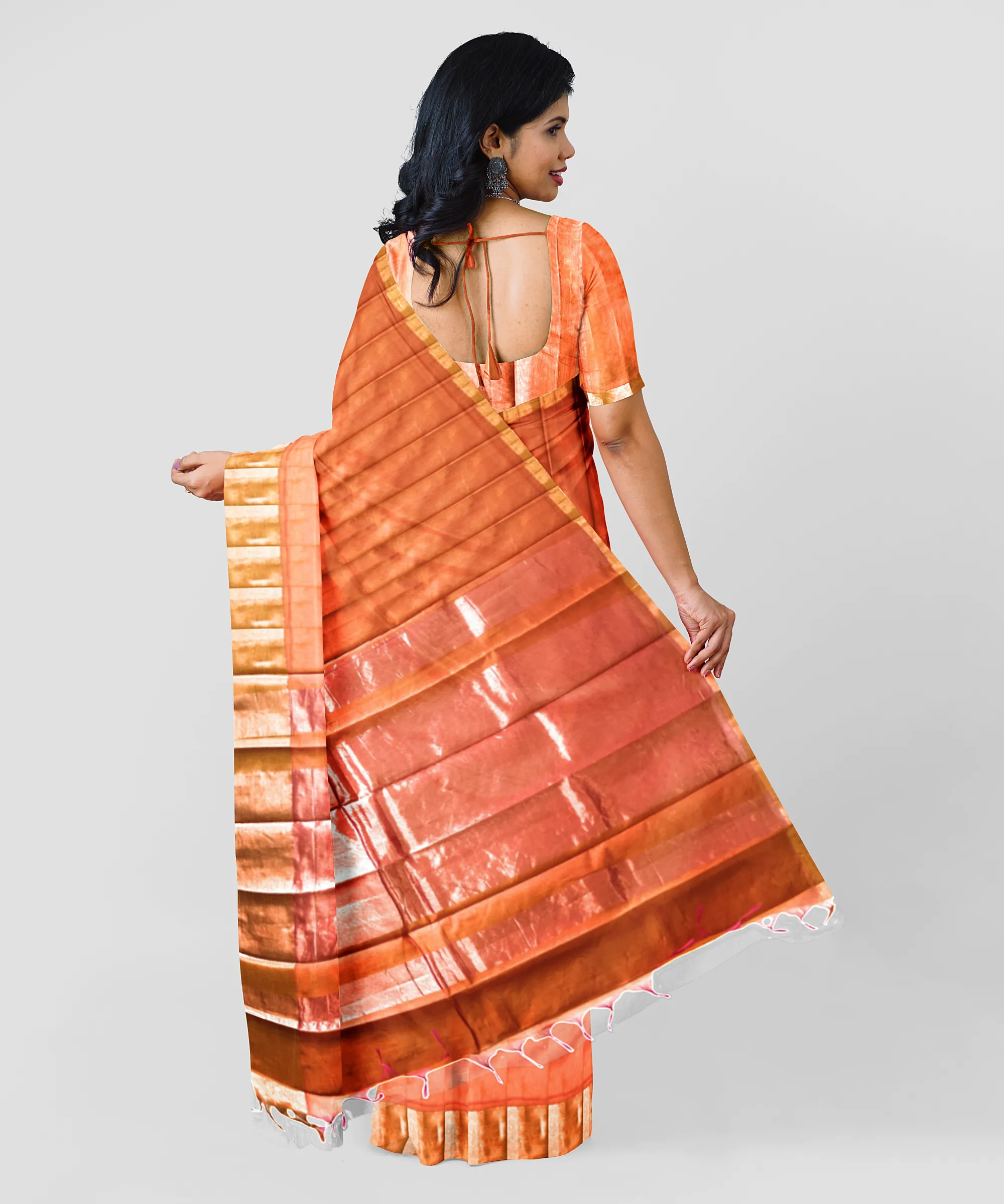 Woodloom Handloom Saree Cotton And Kora Silk Blend With Copper Finish Kasavu Border - Image 3