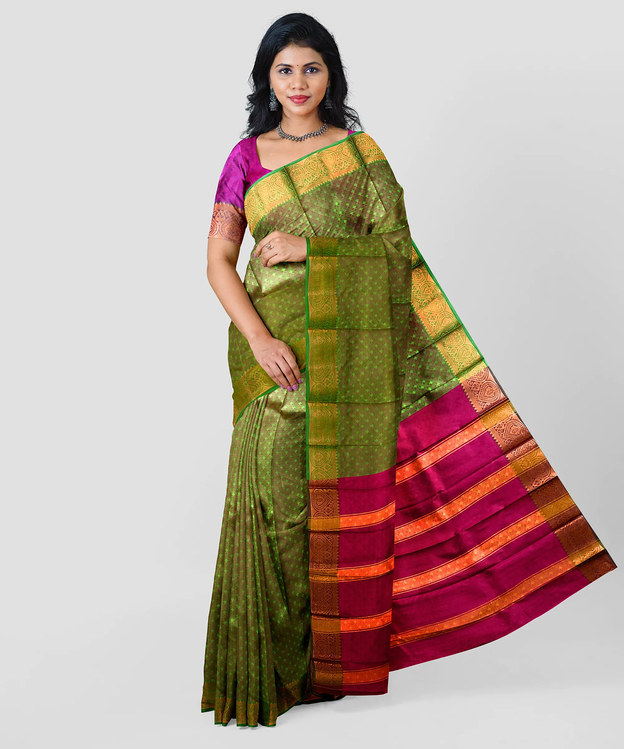 Woodloom Handloom Saree Cotton And Kora Silk Blend With Kasavu Border