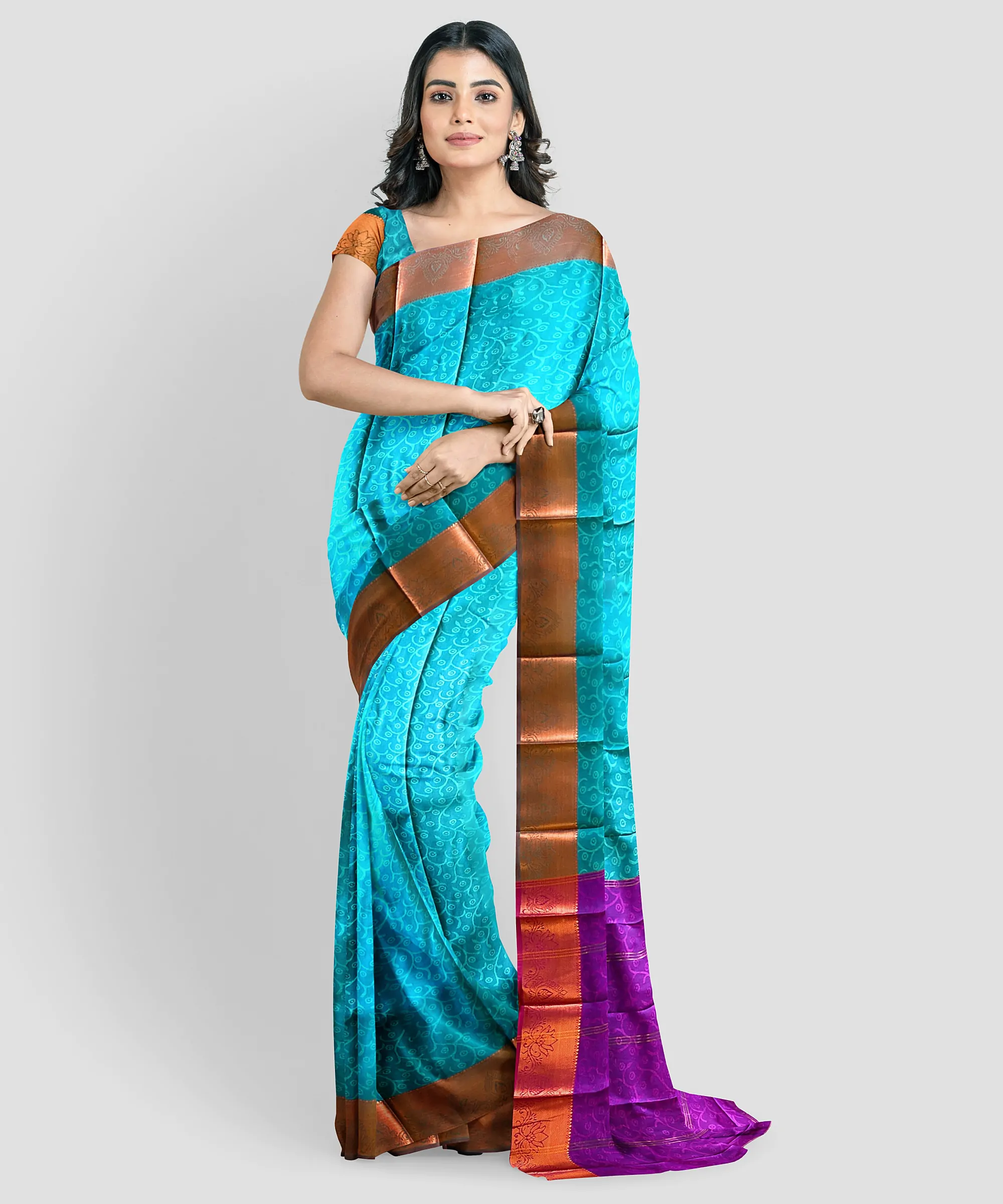 Woodloom Handloom Saree Cotton And Kora Silk Blend With Kasavu Border