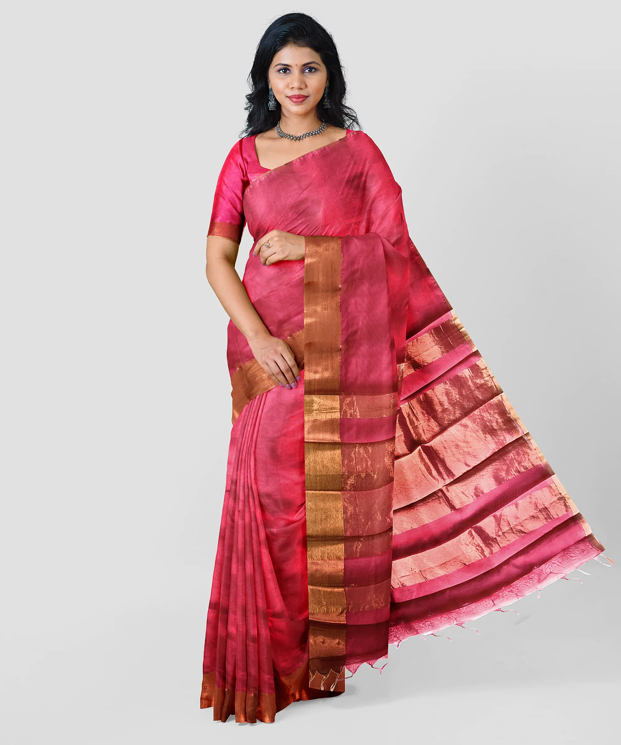 Woodloom Handloom Saree Cotton And Kora Silk Blend With Copper Finish Kasavu Border
