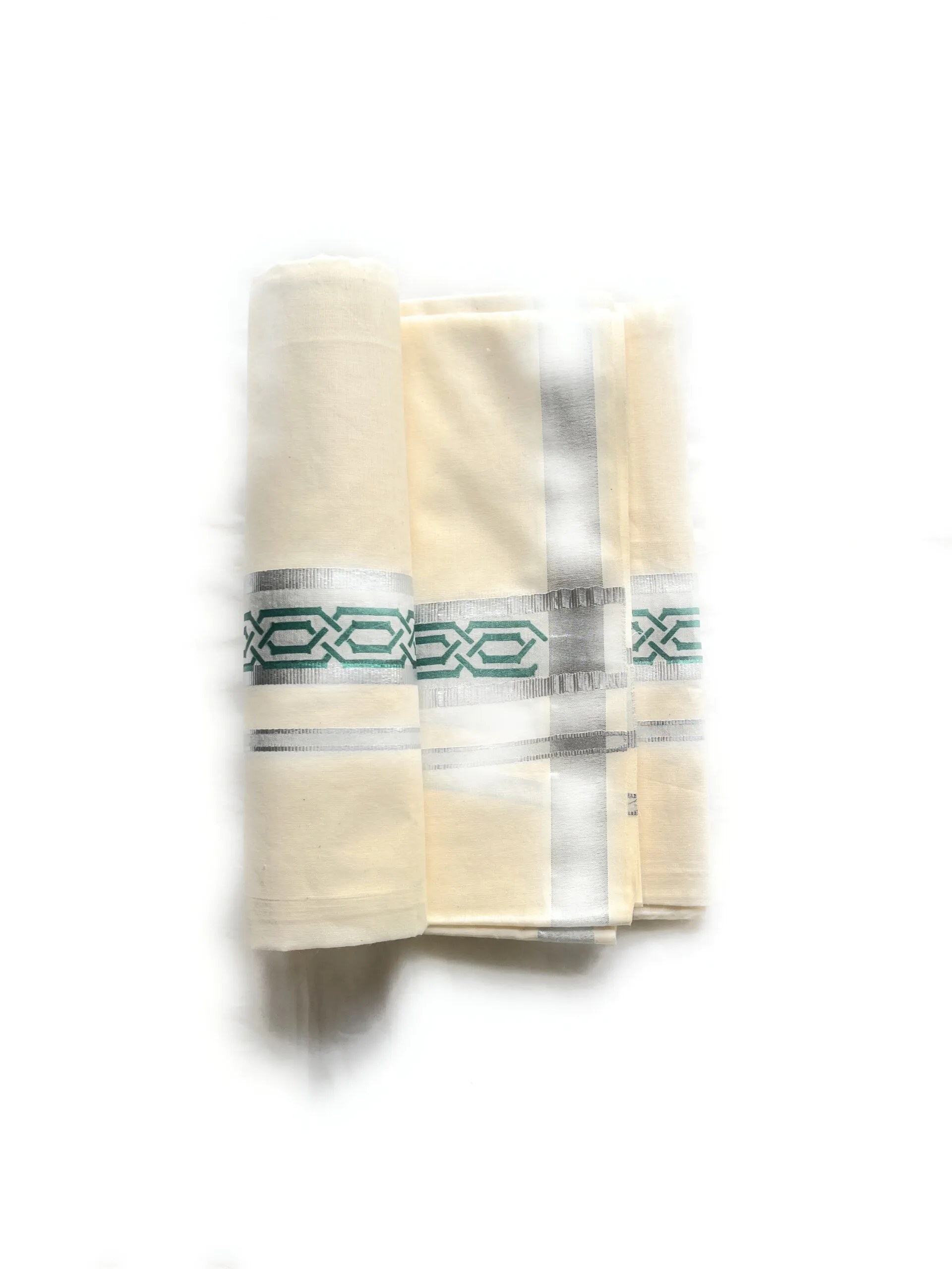 WOODLOOM HANDLOOM KERALA KASAVU MUNDU - Image 4