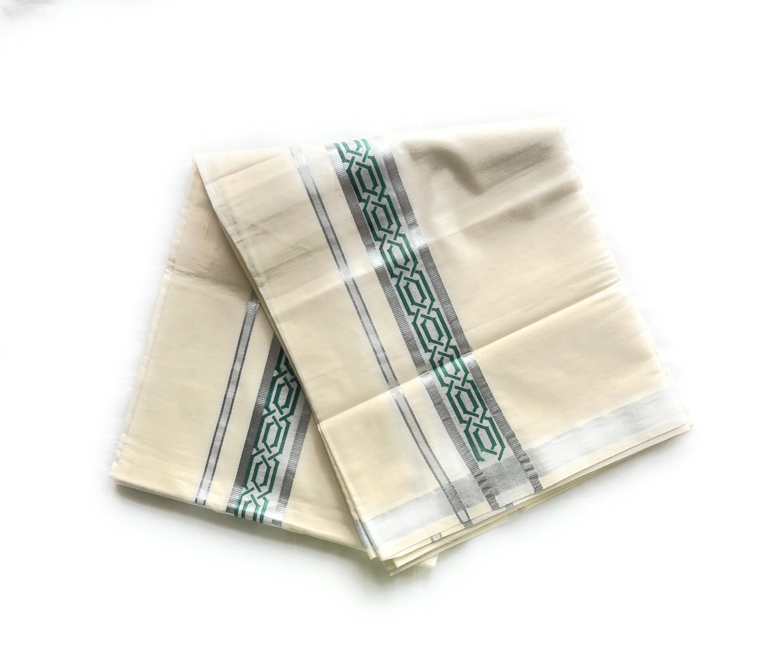 WOODLOOM HANDLOOM KERALA KASAVU MUNDU